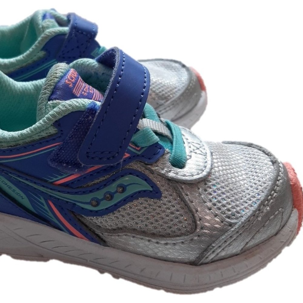 Saucony tennis shoes toddler size 5 worn 3x